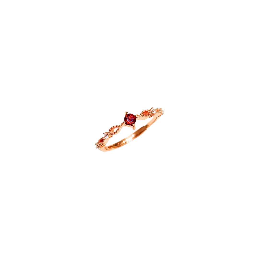 Lucky Clover garnet four-leaf clover ring