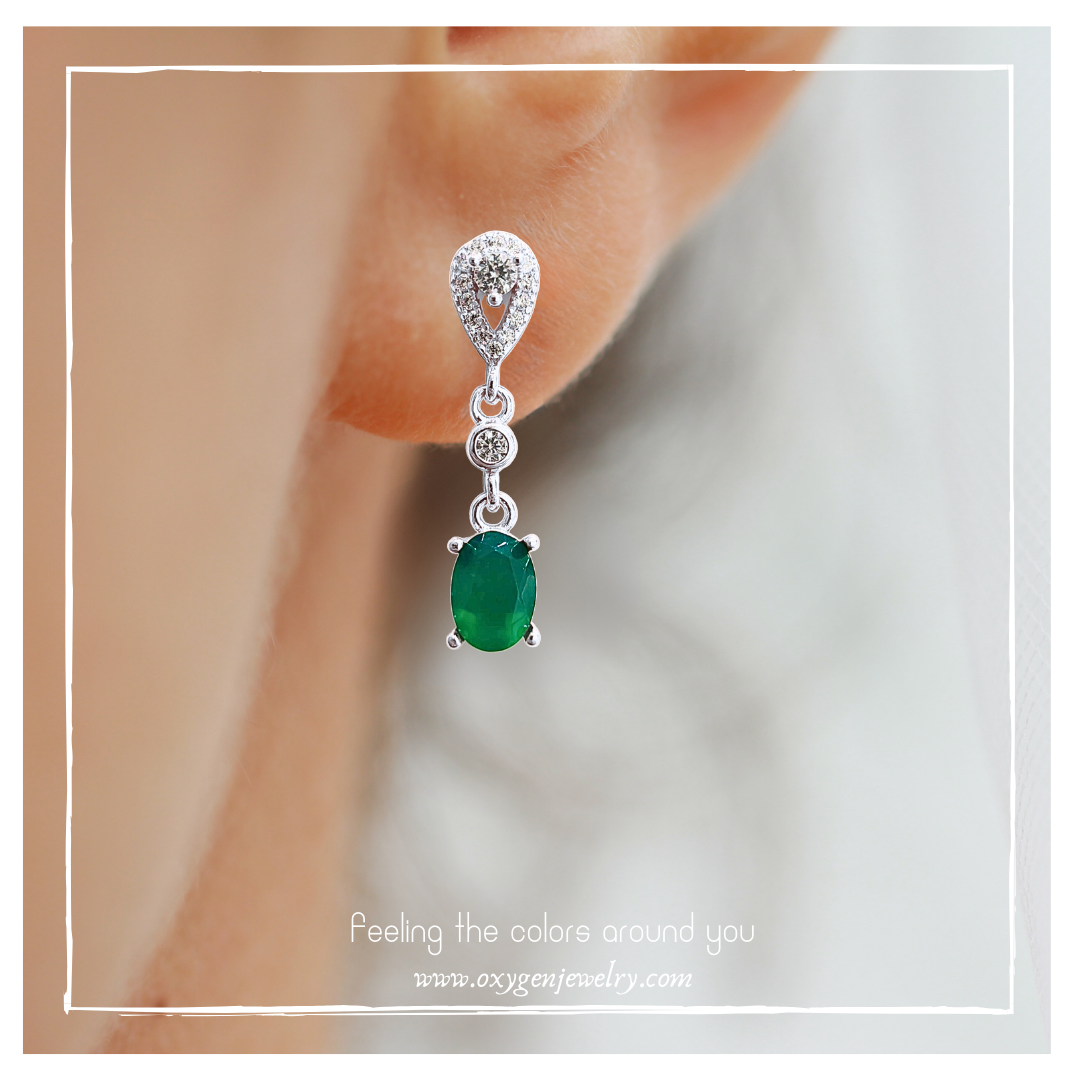 Round green Alex stone earrings