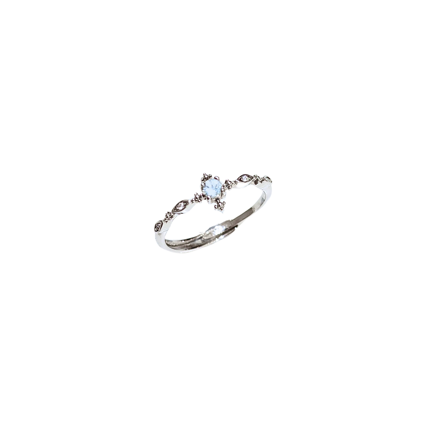 Lucky Clover sky blue topaz four-leaf clover ring