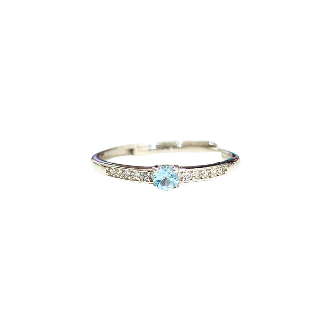 Lucky Clover sky blue topaz four-leaf clover ring