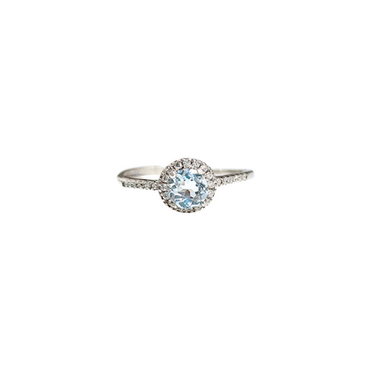 Lucky Clover sky blue topaz four-leaf clover ring