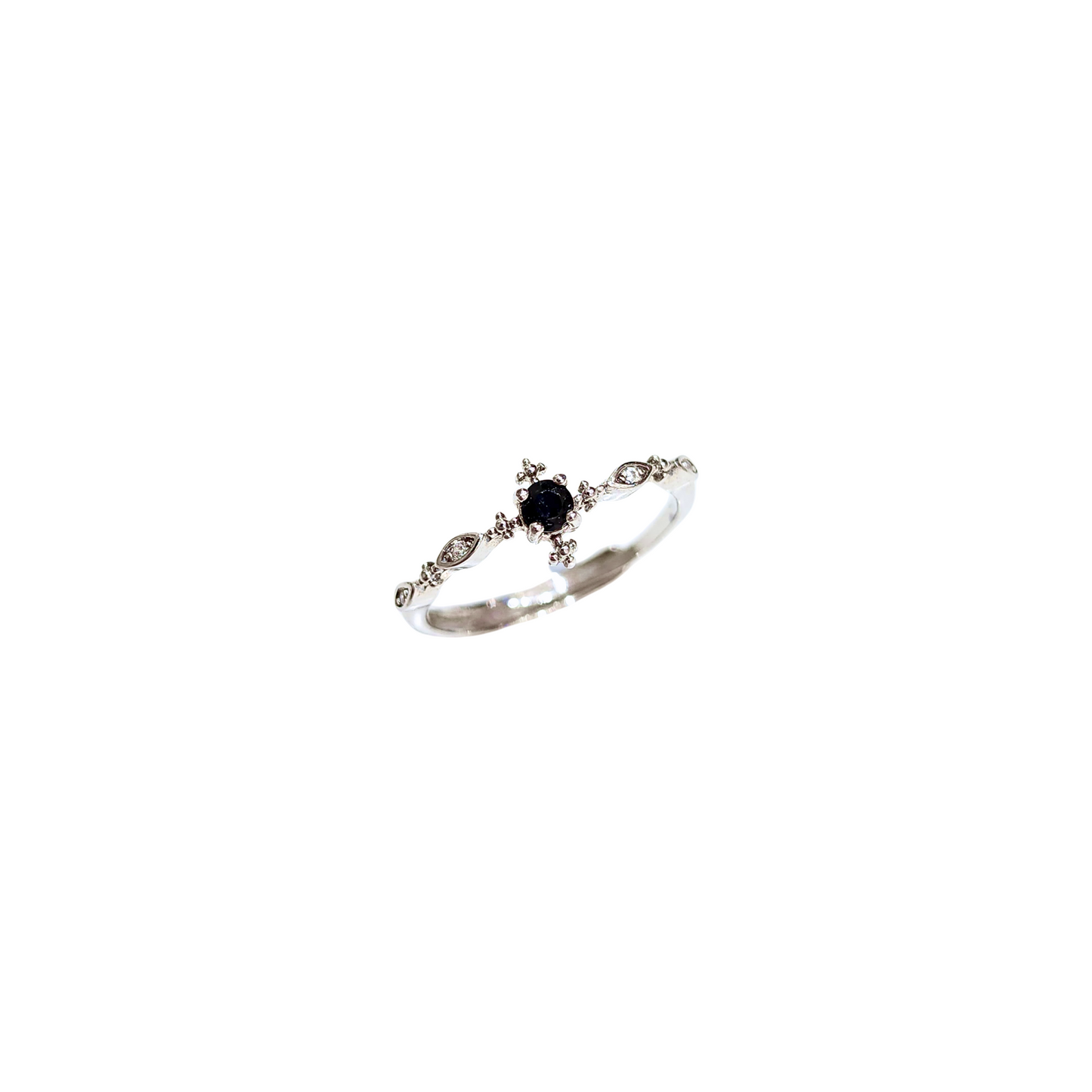 Lucky Clover black spinel four-leaf clover ring