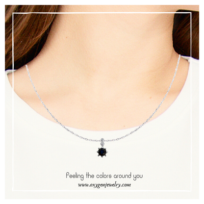 Lucky Clover black spinel four-leaf clover necklace