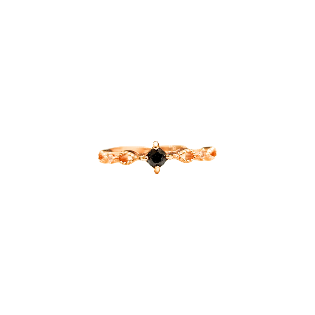 Lucky Clover black spinel four-leaf clover ring