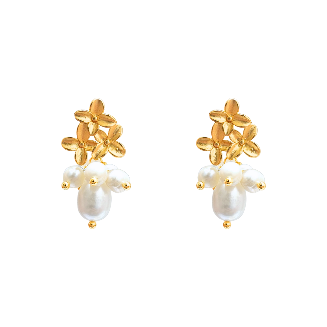 Freshwater Pearl (White) Stud Earrings